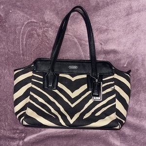 Y2K vintage coach purse!